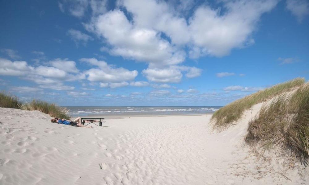 Ameland-Nes-Duinoord: Stacaravan 네스 외부 사진